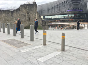 Slimline Rising Bollard 1